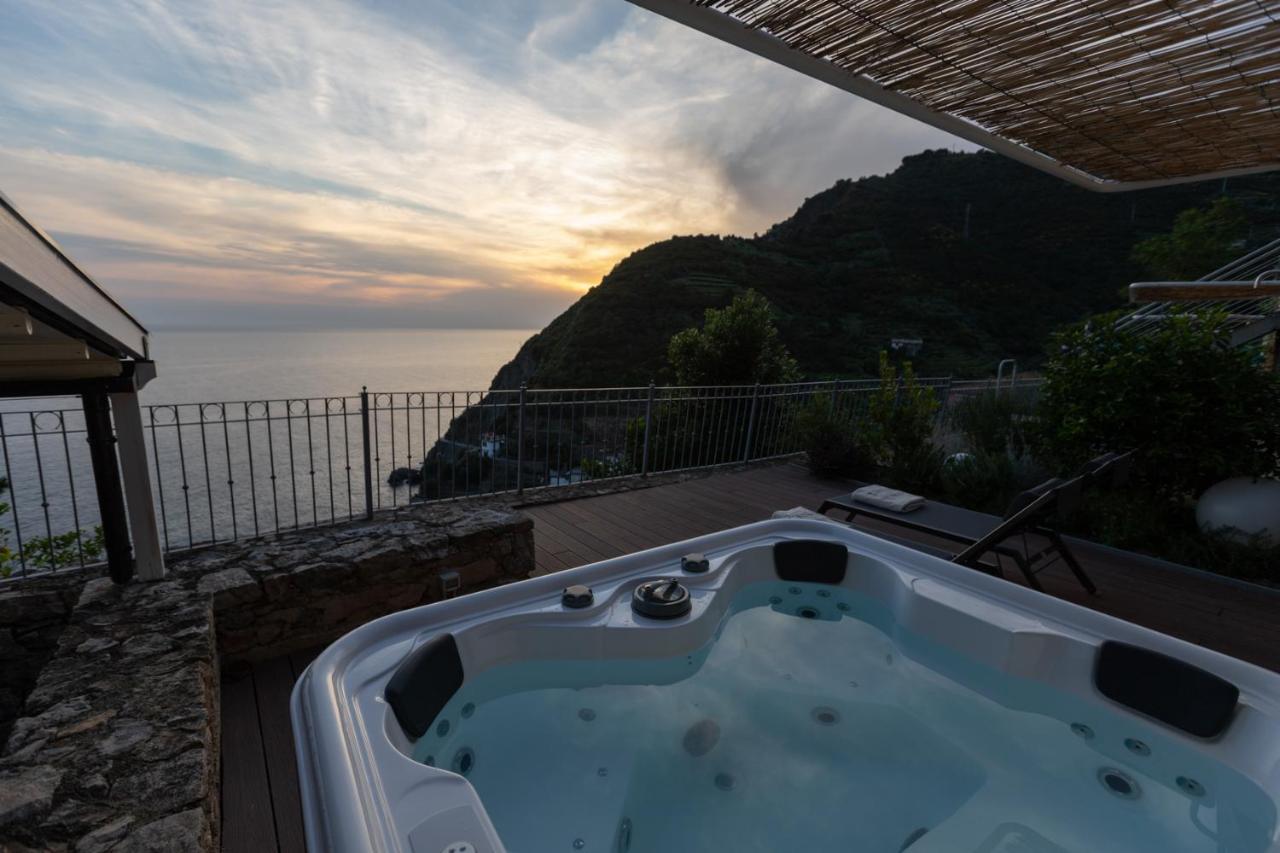The Sunset Line Hotel Рио Маджоре Екстериор снимка